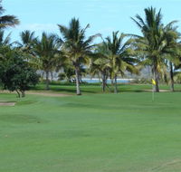 Queens Beach Tourist Village - Accommodation Cairns