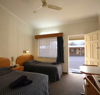 Rest Point Motor Inn and Hereford Steakhouse - Accommodation Cairns