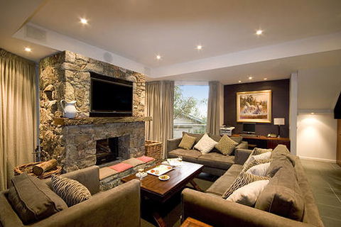 Rockpool Lodge - Accommodation Cairns 0