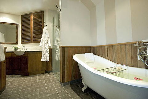 Rockpool Lodge - Accommodation Cairns 1
