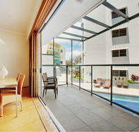 Rolling Surf Resort - Accommodation Cairns