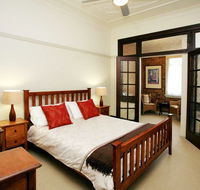 The Bank Guesthouse - Accommodation Cairns