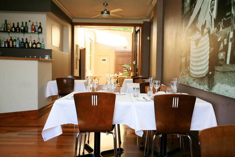 The Bank Guesthouse - Accommodation Cairns 9