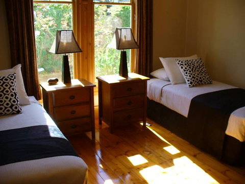TRC House - Accommodation Cairns 0
