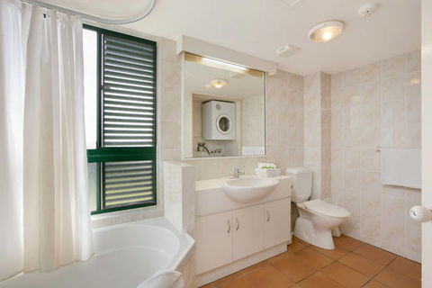 Tropic Towers Apartments - Accommodation Cairns 14