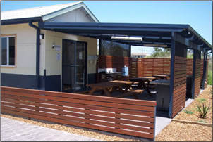 Two Shores Holiday Village - Accommodation Cairns 3
