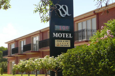 Wagga RSL Club Motel And Apartments - Accommodation Cairns 1