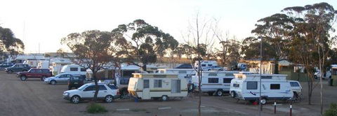 Woomera Traveller's Village & Caravan Park - Accommodation Cairns 0