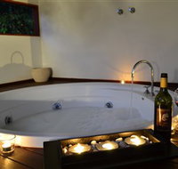 Hidden Valley Forest Retreat - Accommodation Cairns