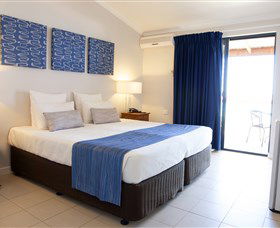 RAC Monkey Mia Dolphin Resort - Accommodation Cairns 0