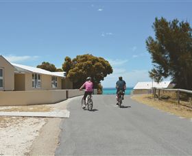 Canberra ACT Accommodation Cairns
