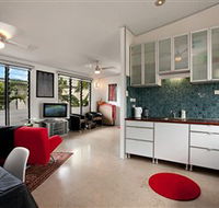 Beachside Tropical Retreat - Accommodation Cairns