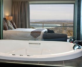 Arthurs Views - Accommodation Cairns 3