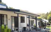Hume Park Tourist Resort - Accommodation Cairns 2