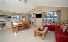Lake Conjola Entrance Holiday Park - Accommodation Cairns 0