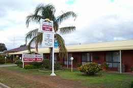 Country Roads Motor Inn - Accommodation Cairns 0