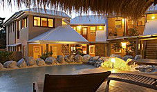 L Auberge Apartments Noosa - Accommodation Cairns 1