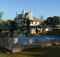 Airlie House Motor Inn - Accommodation Cairns