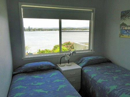 Leisure-lee Holiday Apartments - Accommodation Cairns 2