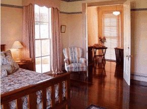 Barcaldine House - Accommodation Cairns 2