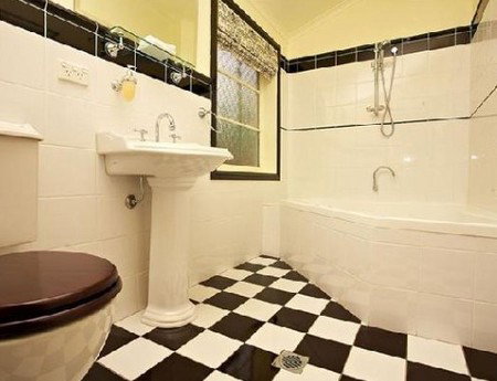 Ballykissangel Bed & Breakfast - Accommodation Cairns 4