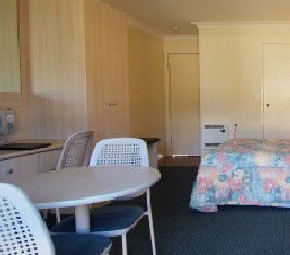 Zig Zag Motel - Accommodation Cairns 1
