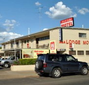 A  A Lodge Motel - Accommodation Cairns