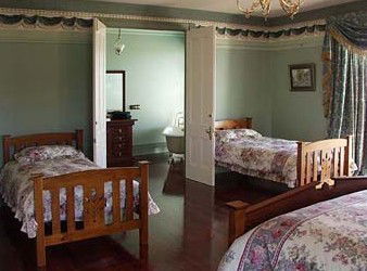 Barcaldine House - Accommodation Cairns 4
