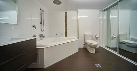 Albacore Luxury Holiday Apartments - Accommodation Cairns 5