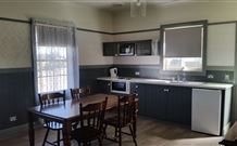 Wagga Wagga Country Cottages - - Accommodation Cairns 6
