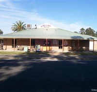 Dog N Bull - Accommodation Cairns