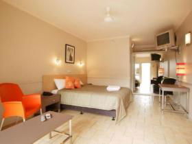 Comfort Inn Discovery Cairns - Accommodation Cairns 3