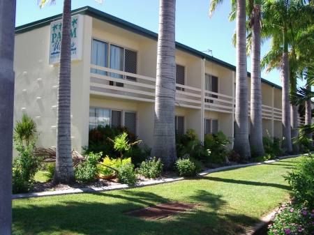 Palm Waters Villa - Accommodation Cairns 0
