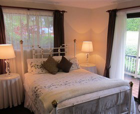 Eden Lodge Bed And Breakfast - Accommodation Cairns 3