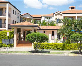Chevron Palms Resort - Accommodation Cairns 1