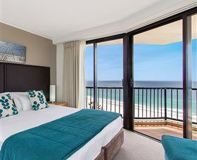 Mantra Coolangatta Beach - Accommodation Cairns 2
