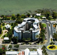 DoubleTree by Hilton Cairns - Accommodation Cairns