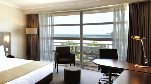DoubleTree By Hilton Cairns - Accommodation Cairns 3