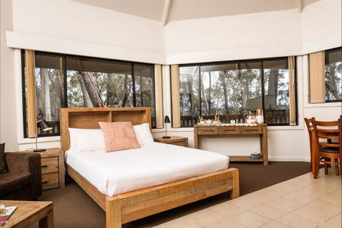 Federation Gardens And Possums Hideaway - Accommodation Cairns 8
