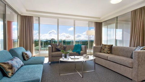 Pacific Suites Canberra - Accommodation Cairns 0