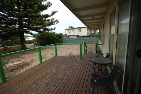 LJ Hooker Goolwa Holiday Rentals - 42 Underwood Avenue, Goolwa Beach - Accommodation Cairns 15