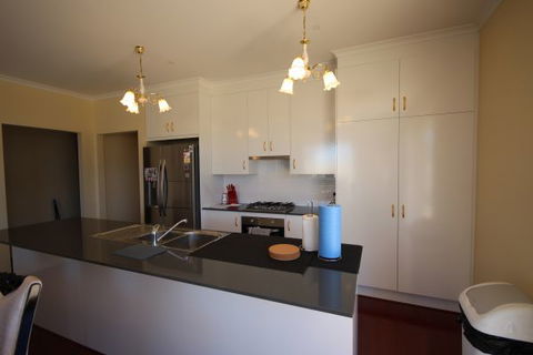 LJ Hooker Goolwa Holiday Rentals - 42 Underwood Avenue, Goolwa Beach - Accommodation Cairns 18