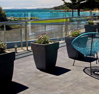 Penguin Beachfront Apartments - Accommodation Cairns