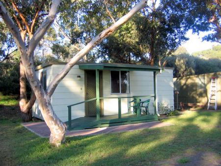 Lake Albert Caravan Park - Accommodation Cairns 1