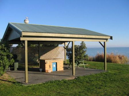 Lake Albert Caravan Park - Accommodation Cairns 3