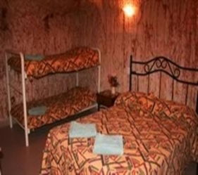 Radeka Downunder Underground Motel And Backpackers Inn - Accommodation Cairns 3