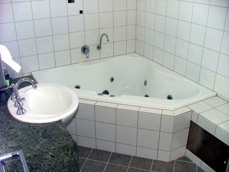 Tasman Beachside Apartments - Accommodation Cairns 0