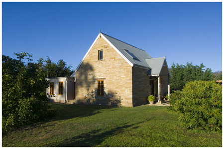 Armytage House - Accommodation Cairns 0
