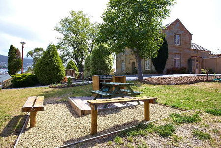 Quest Trinity House - Accommodation Cairns 1