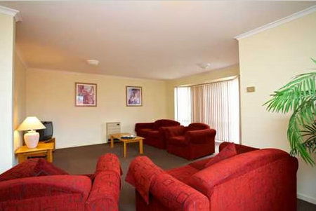Quest Trinity House - Accommodation Cairns 2